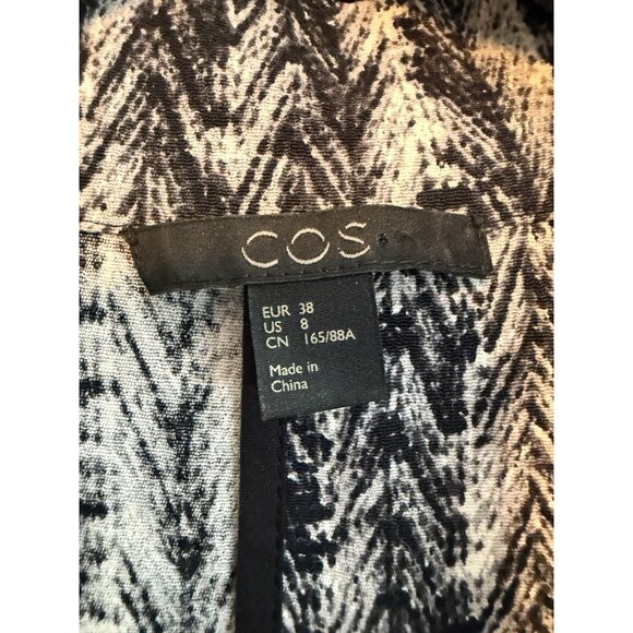 COS Women's Swing Back Single Button Blazer Jacket Size 8 Long Sleeves Career - Picture 3 of 12